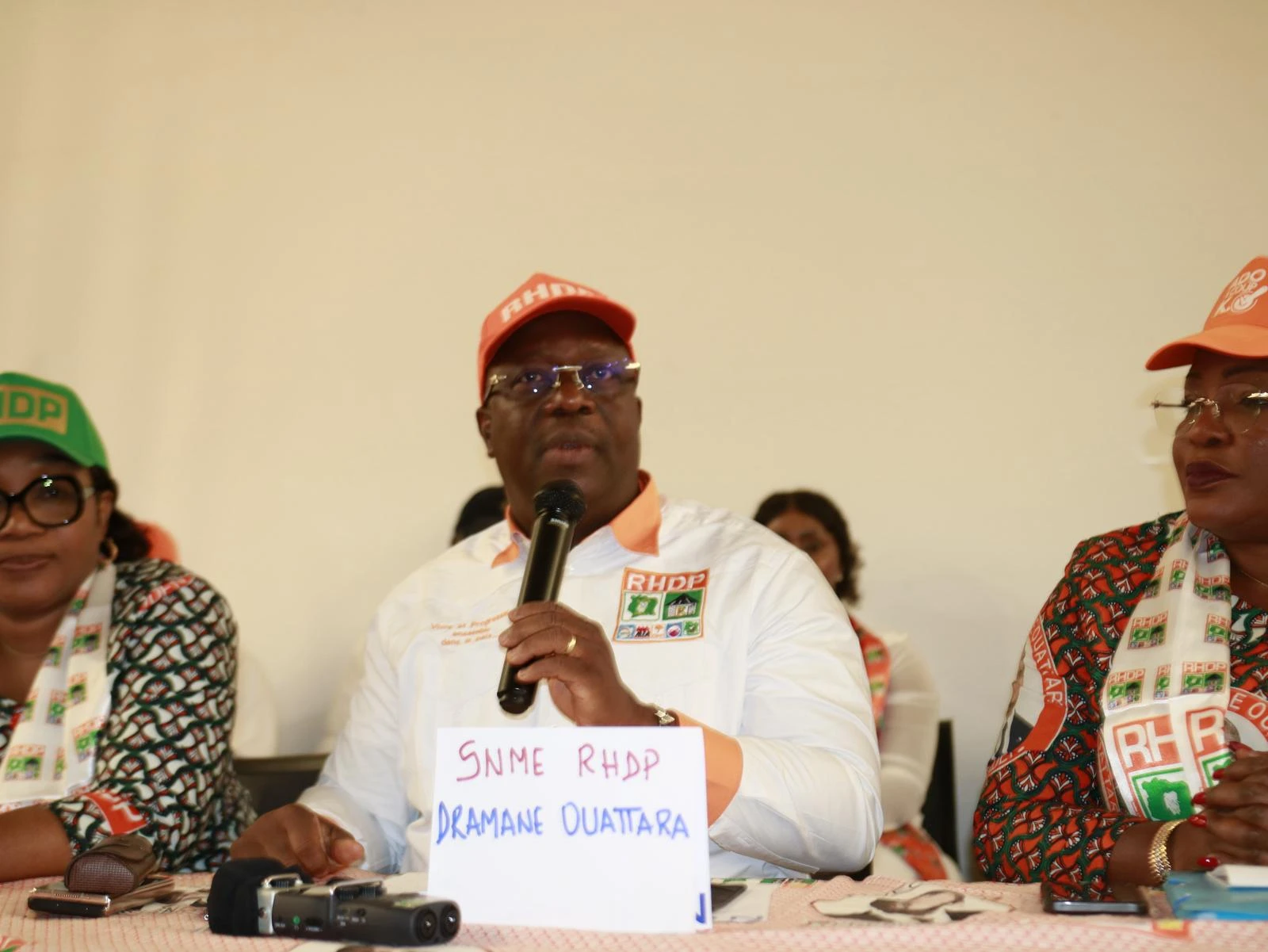 RHDP : Ce que Ouattara Dramane dit OD a confié aux nouveaux responsables des femmes et de jeunesse de la section de France