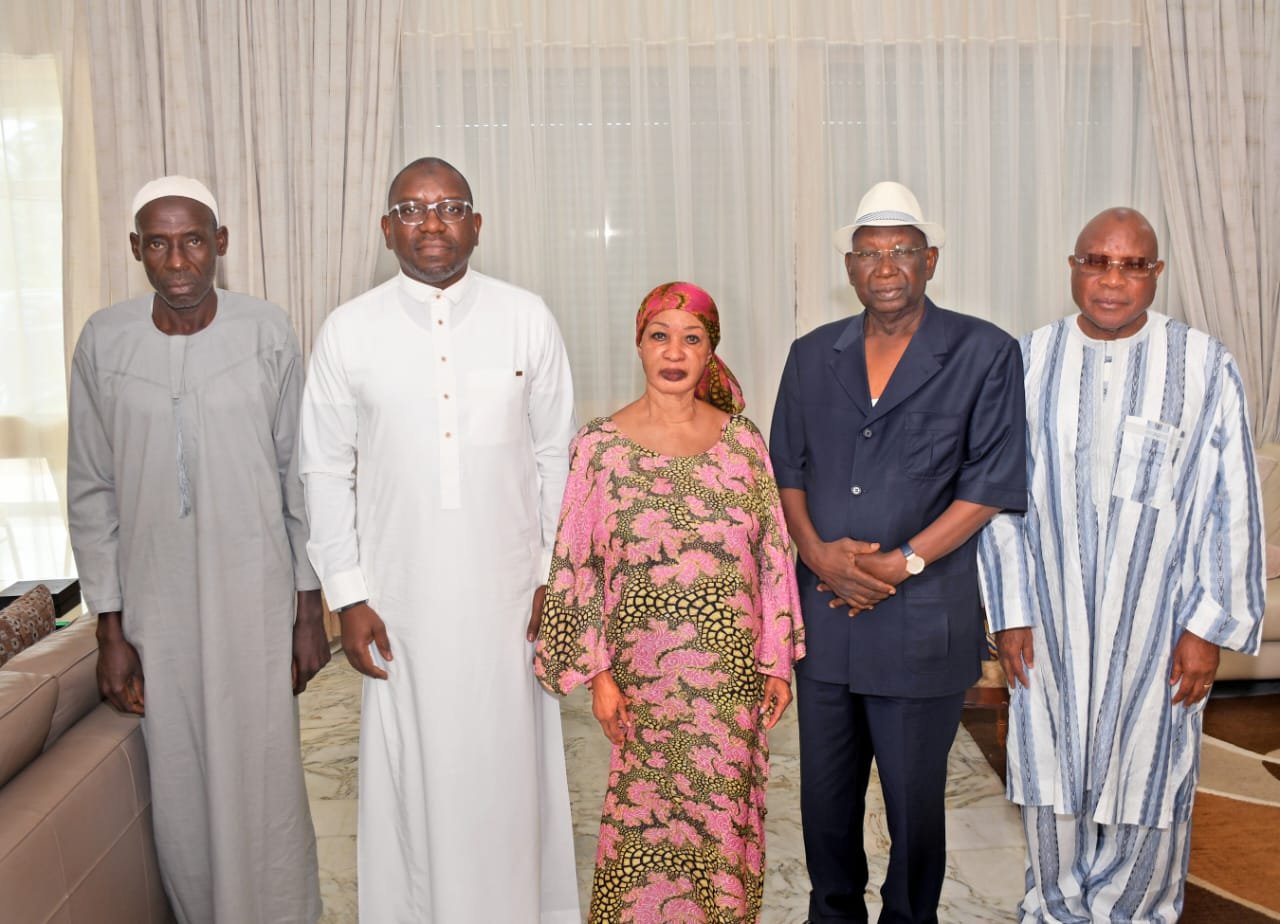 Décès du doyen Aoua Touré : La famille informe Mme Henriette Bédié et rappelle les liens forts qui existaient entre le doyen et le président Bédié