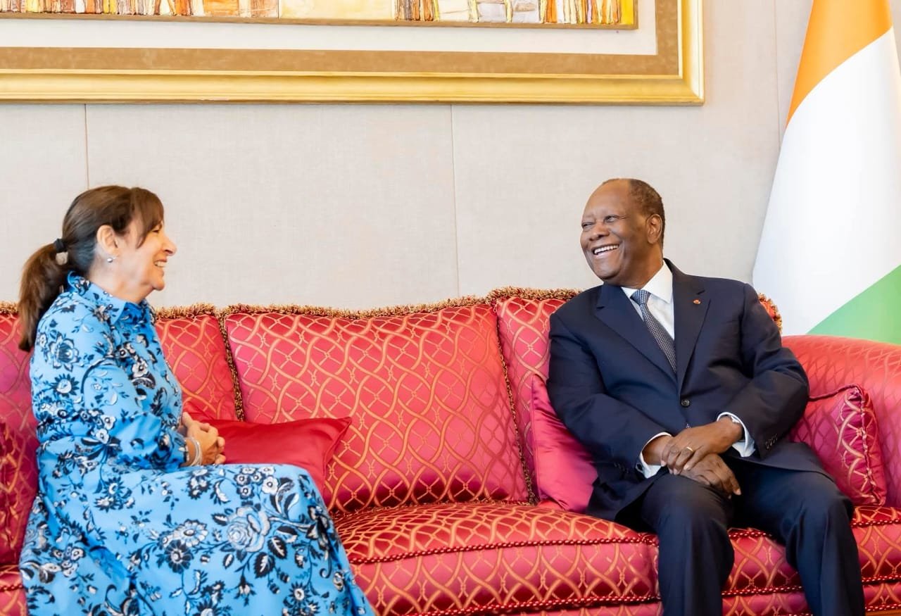 En visite de travail à Abidjan : Anne Hildago, maire de Paris, reçue par Alassane Ouattara