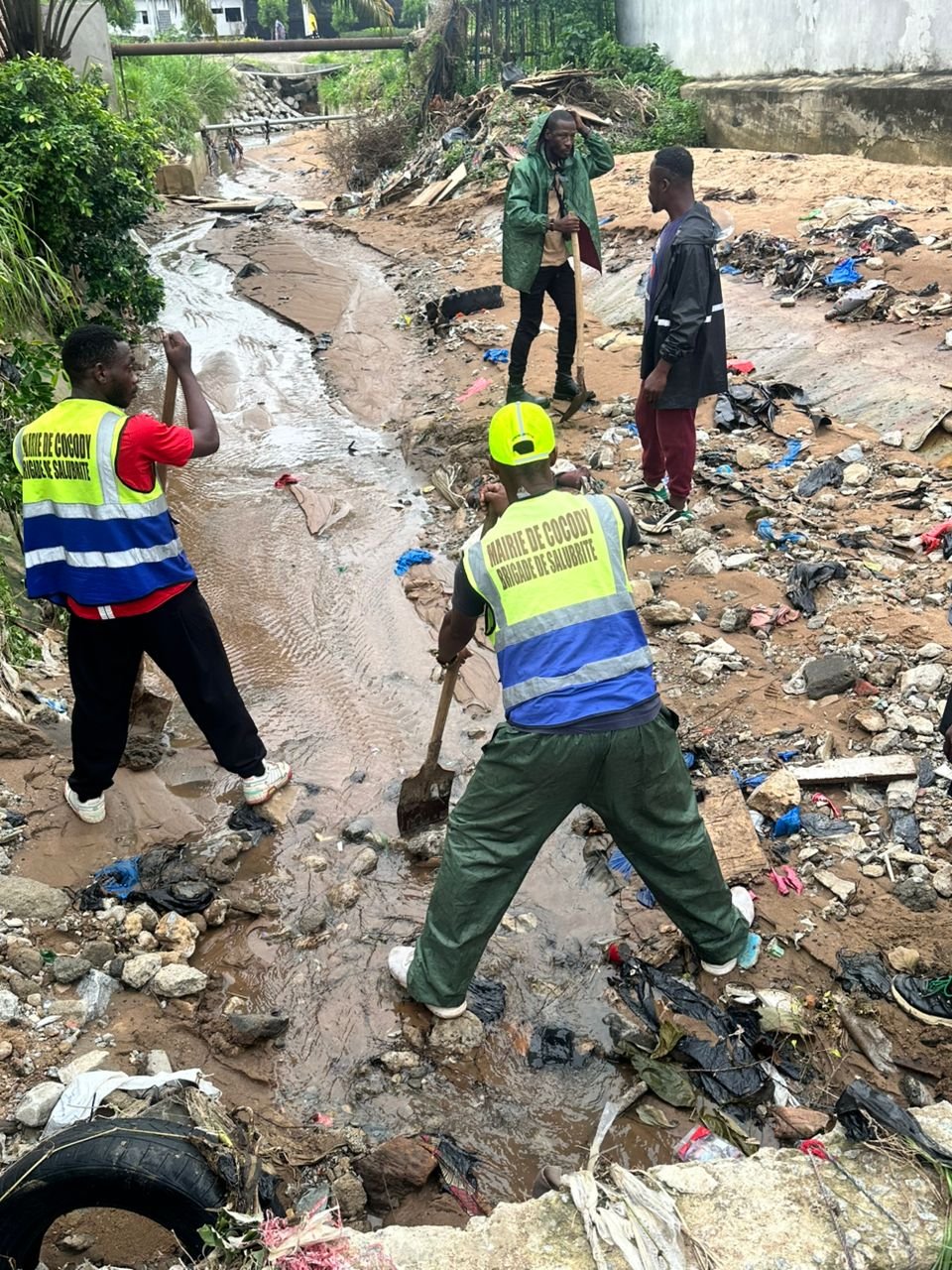 CIV/Inondations à Cocody : Comment le Conseil municipal a volé au secours des sinistrées