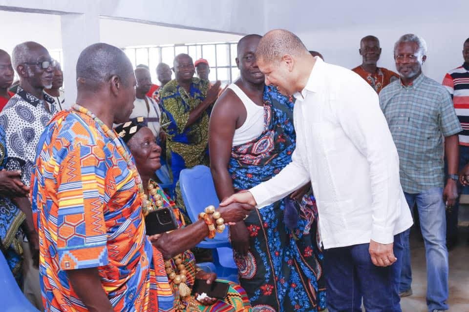 Côte d’Ivoire : Jean-Louis Billon, quand un homme rencontre son peuple !