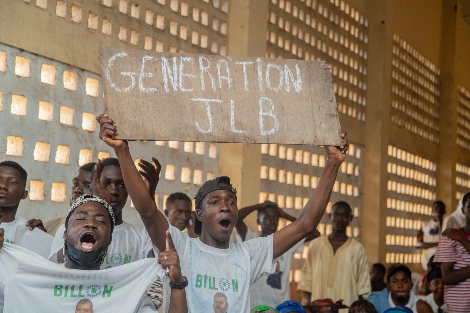 Présidentielle 2025/JL. Billon, devant la reine mère du Gontougo, dénonce : «Il y a trop de taxes…», la jeunesse et les fonctionnaires voient en lui l’espoir