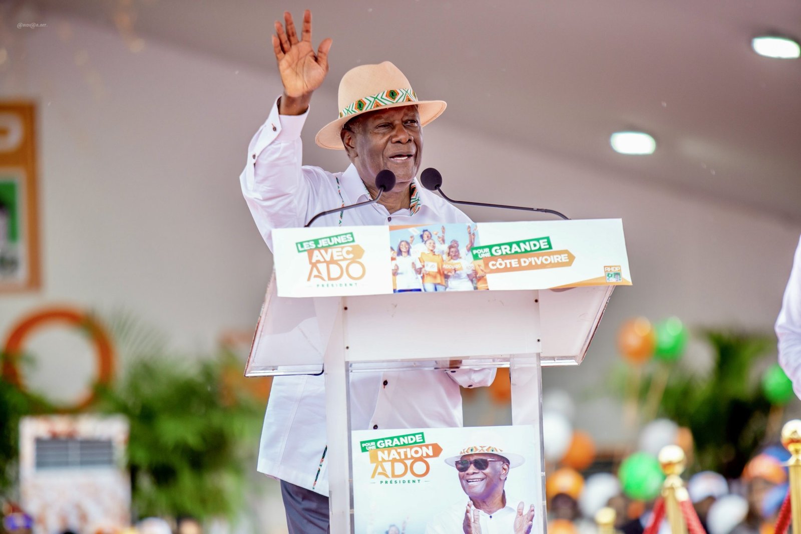 Côte d’Ivoire : A un meeting  au Stade FHB, ADO à la jeunesse: «  C'est pour vous que j'ai décidé d'être candidat. »