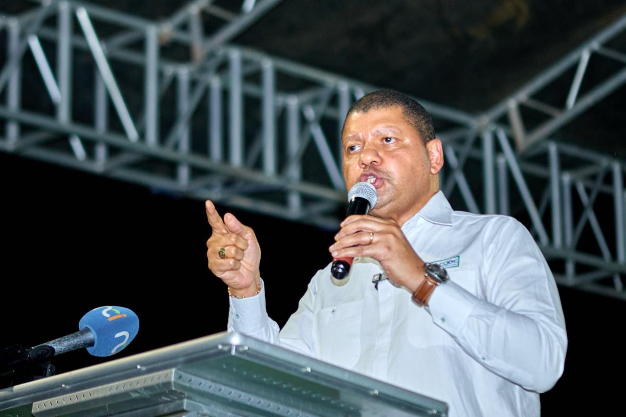 Côte d’Ivoire : Après sa défaite, Jean Louis Billon félicite Alassane Ouattara pour sa réélection