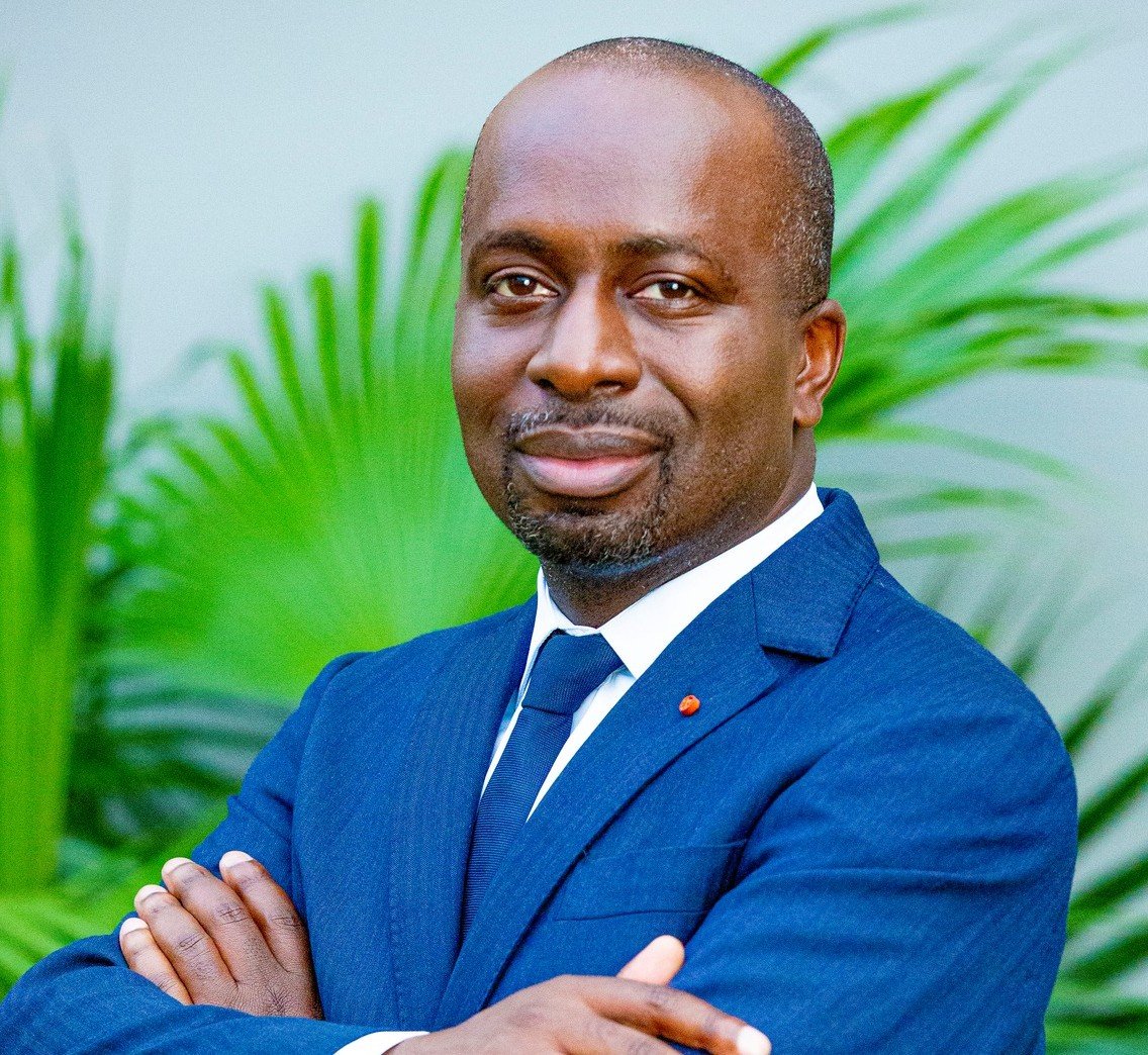 Dépuis la COP 30 au Brésil, Jean Louis Moulot, Maire de Grand-Bassam  appelle l’humanité à l’action face aux défis  climatiques 