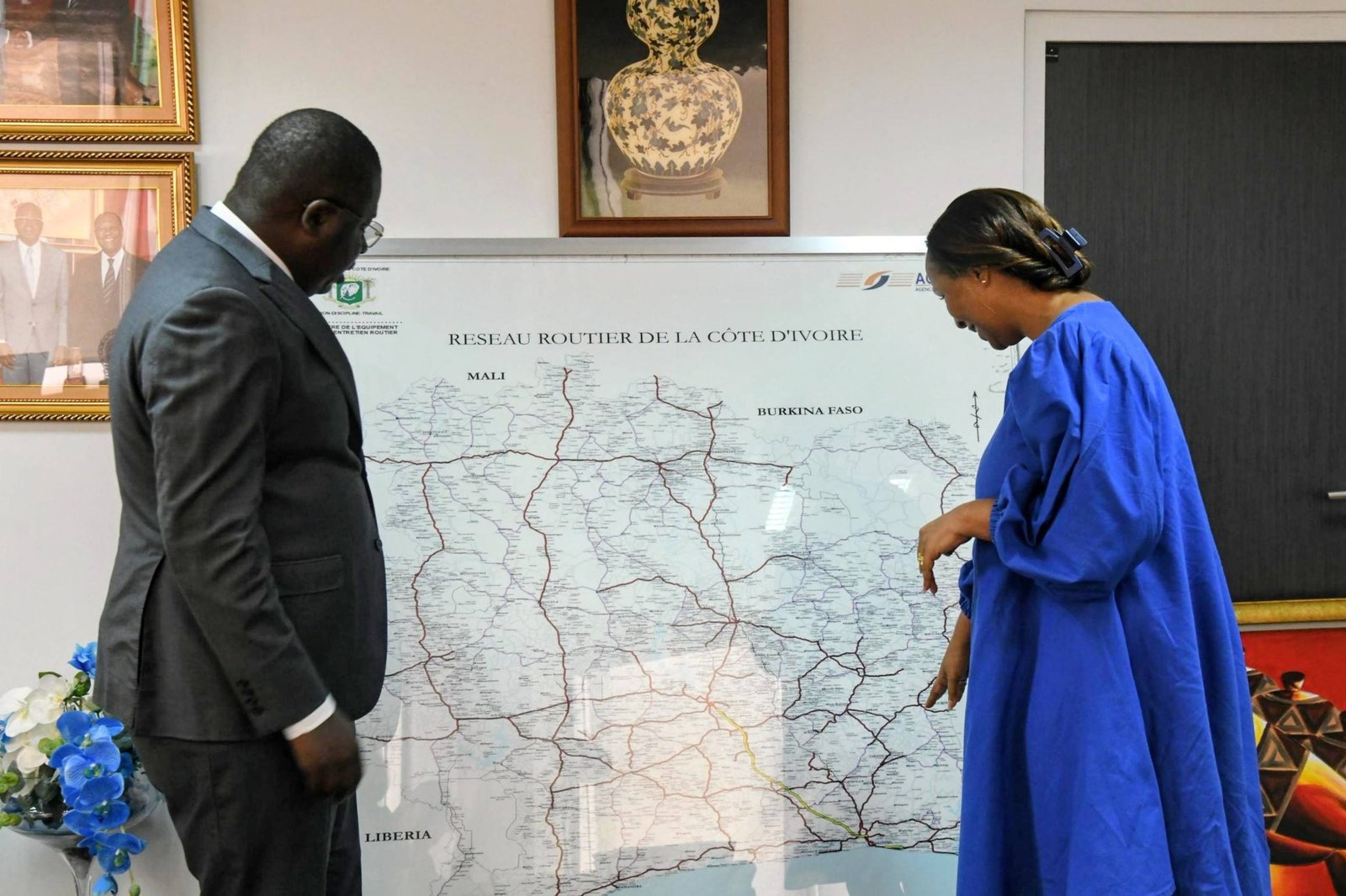 Projet "Tunnel de Cocody" et déguerpissement de plusieurs familles: La députée Yasmina Ouégnin échange avec Amedé Kouakou et attend un communiqué qui rassure