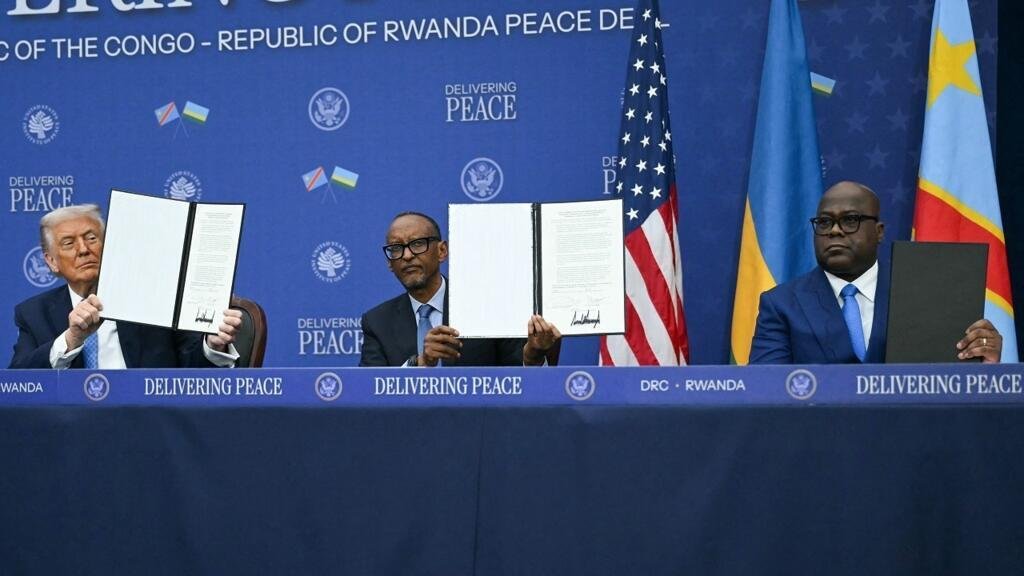RDC-Rwanda: À Washington, un accord de paix sans poignée de mains entre Tshisekedi et Kagamé