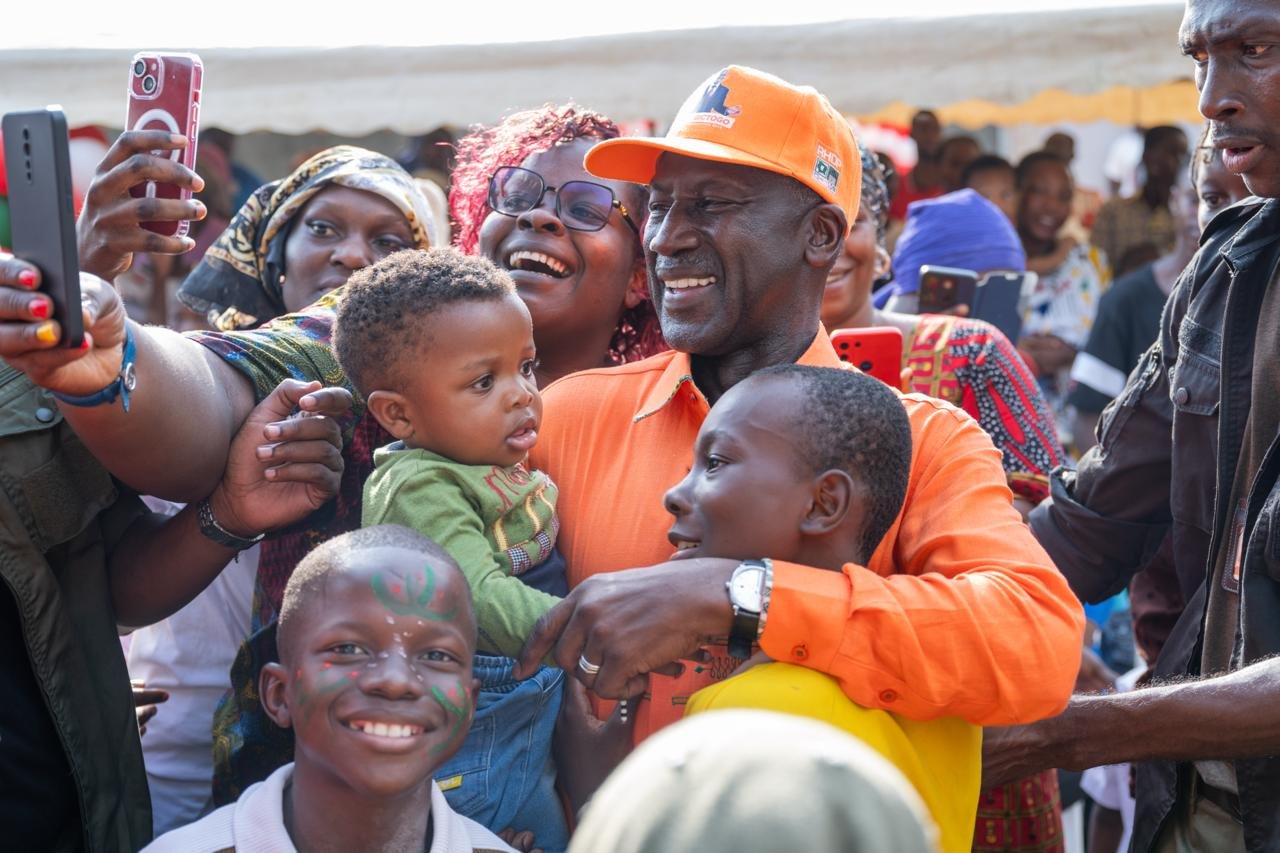 Législatives 2025 Yopougon: le corps à corps de Bictogo dans les familles et les communautés