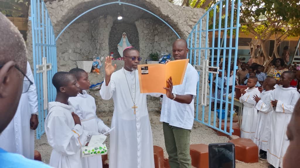 Yamoussoukro: Sous la bénédiction de Mgr Joseph Aka, une grotte mariale pour unir foi et éducation inaugurée