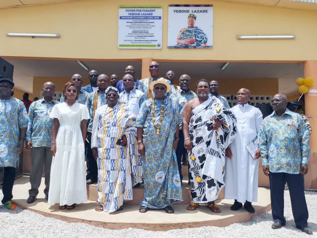 Paquinou à N’Doumoukro: Danho Paulin et les cadres immortalisent le doyen Yobouet Lazare