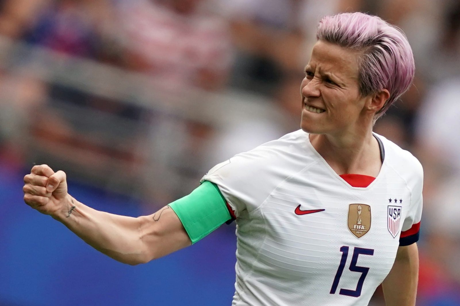 Football aux USA : Filles et garçons, désormais, mêmes salaires? Megan Rapinoe remporte une bataille