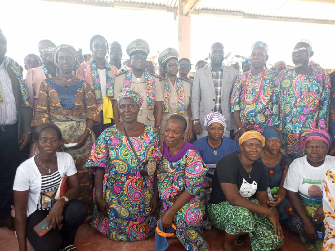 Oumé: Les femmes d'Akroufla reçoivent un soutien de l’ONG "Ivoire-Espoir" pour un programme  d'alphabétisation
