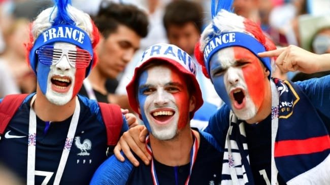 Mondial 2022 et flambée des prix: En colère, les supporters français vont-ils se faire remplacer au Qatar?