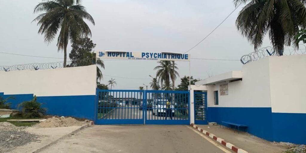 Bluemind Foundation fait un « don humanitaire » à l’hôpital psychiatrique de Bingerville, premier centre de référence dans la prise en charge de la santé mentale en Côte d’Ivoire 