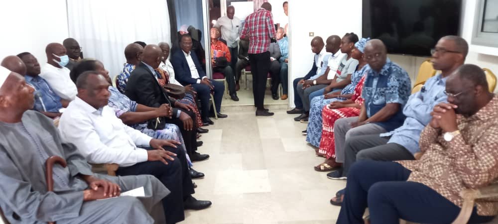Obsèques de la mère de Guikahué: La Zone Ouest Zadi et des personnalités apportent leurs soutiens à la famille Kakou
