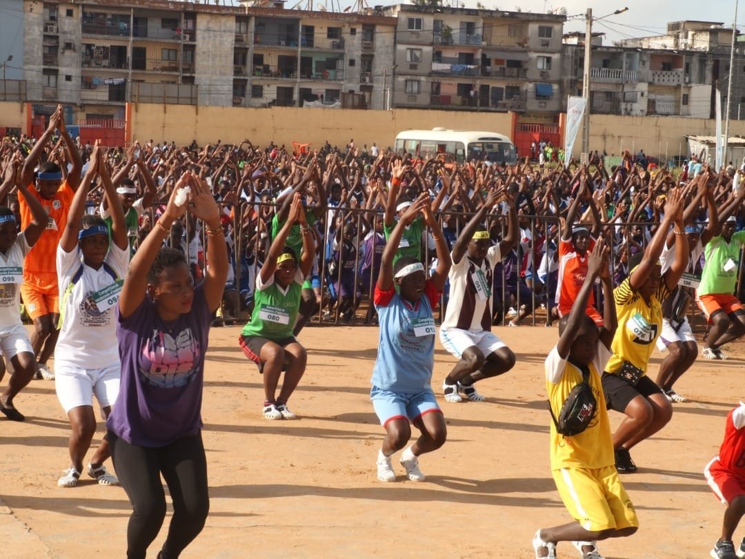 7ème édition de la Rando scolaire : Le ministère des sports félicite la FIRAPE pour 10 000 élèves mobilisés à Yopougon