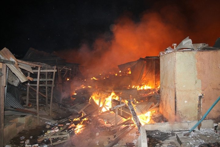 Daoukro: L’origine de l’incendie qui a ravagé une cour, le député Akoto Olivier lance un appel