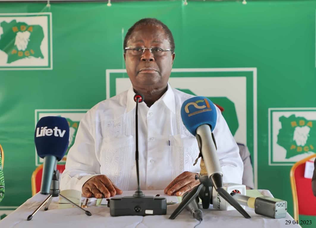 Bédié, depuis Daoukro : «Il nous faut porter instamment un coup d’arrêt à une politique d’appauvrissement, d’exclusion et de désespérance»