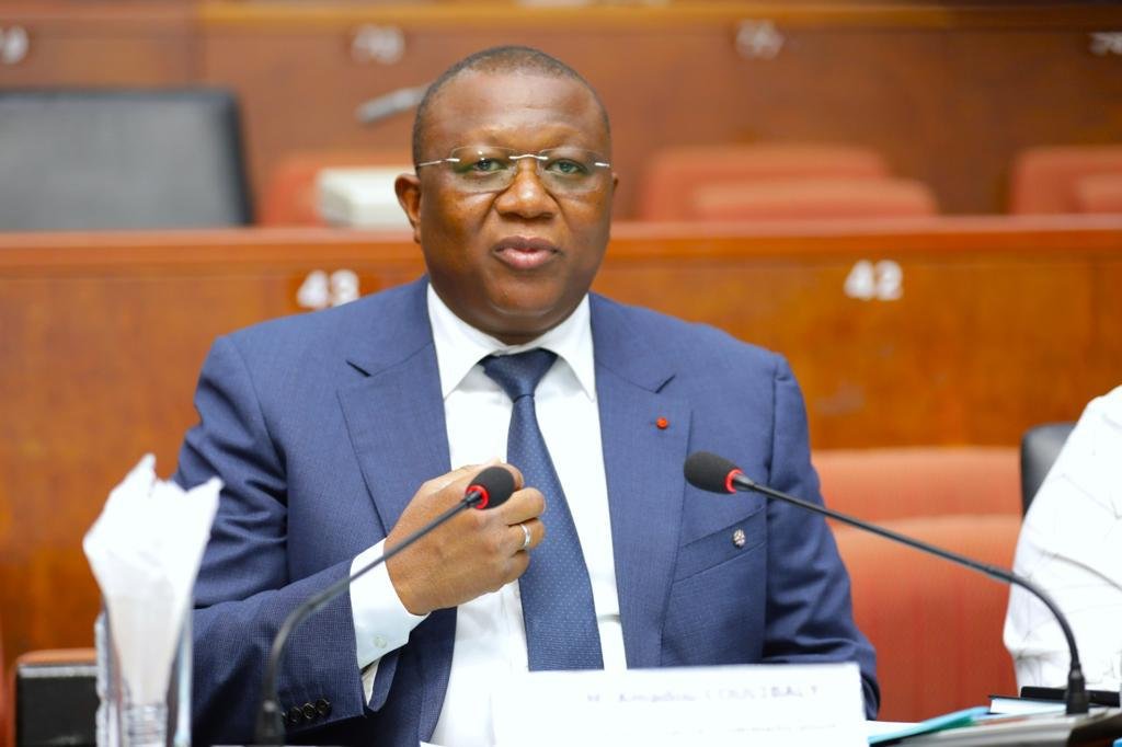 Loi sur la cybercriminalité au Sénat: Amadou Coulibaly met l’ARTCI devant ses responsabilités, des relais qui utilisent des données personnelles pour enrôler plusieurs individus