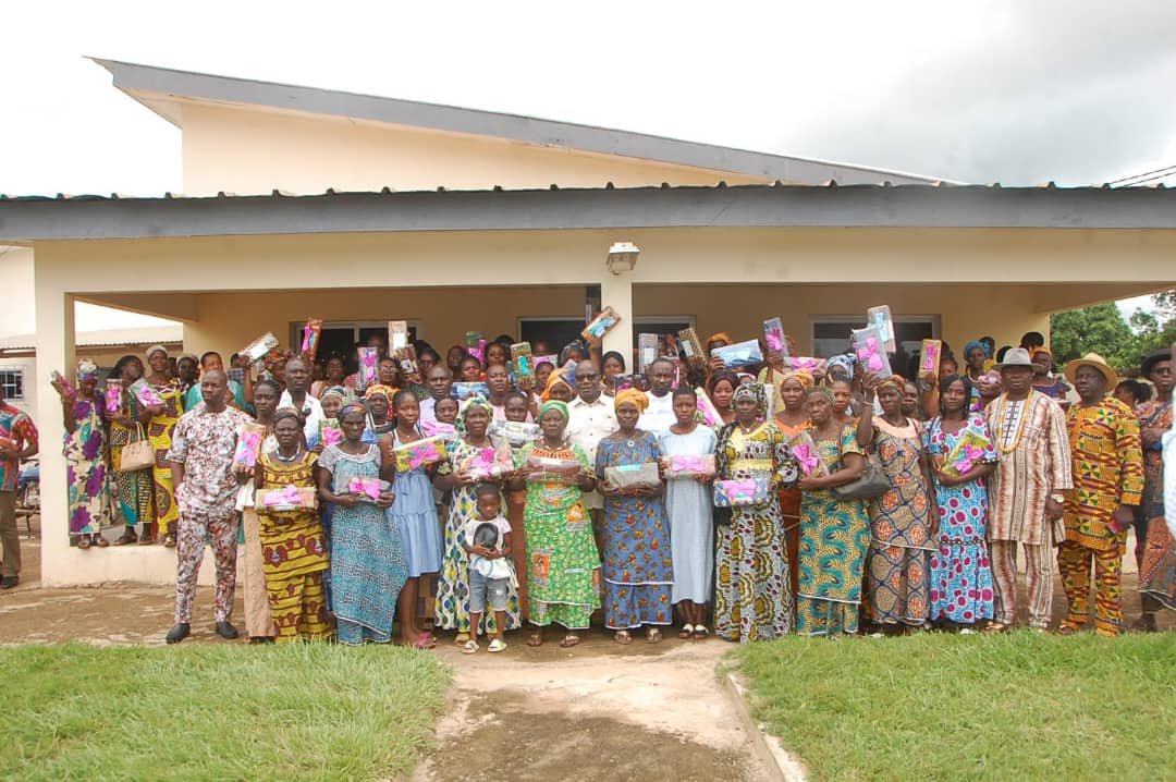 Fête des mères : le Maire de Daoukro cadeaute les mamans de sa commune