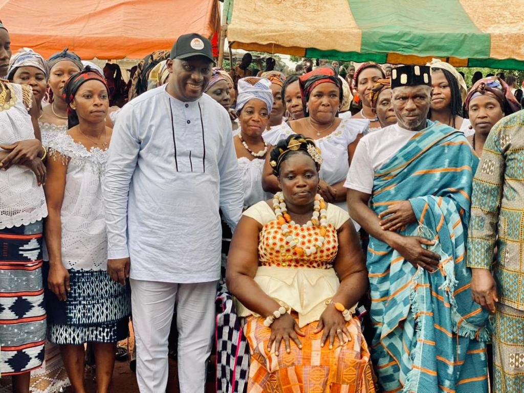 Yamoussoukro : 200 mamans célébrées par Kouassi Benson, cadre du Pdci-Rda