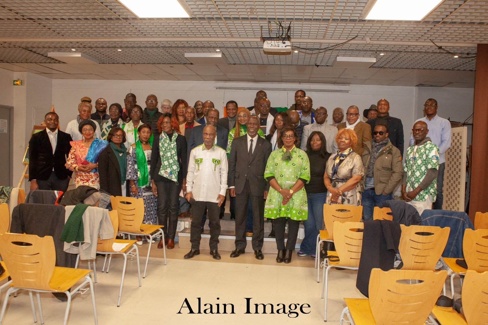 France : Le PDCI, l’Ambassadeur Maurice Bandama et les partis politiques ivoiriens ont rendu hommage à Henri Konan Bédié à Paris