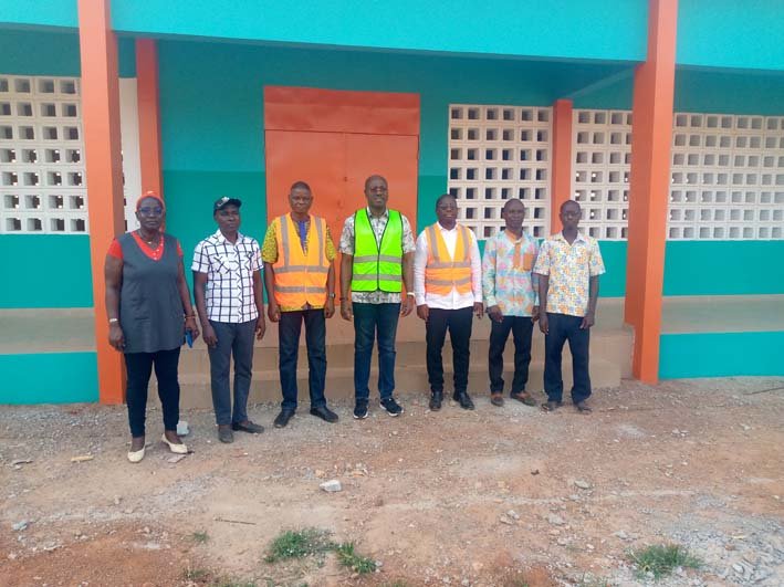 Daoukro (Iffou): Traoré Adam-Kolia visite le centre de santé intégré de Baoulékro et 2 écoles primaires publiques