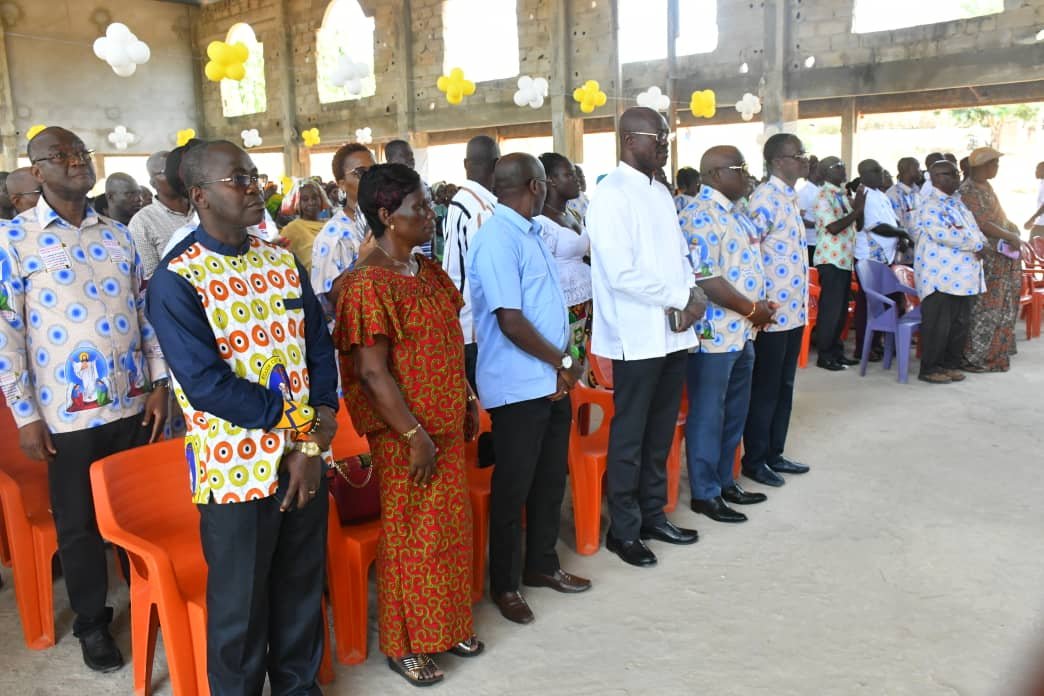 Ouellé-Koumanou (Iffou) / Pâques 2024 : Traoré Adam-Kolia a prié avec Mgr Jacques Assanvo et les fidèles chrétiens de la chapelle Saint Jean-Baptiste