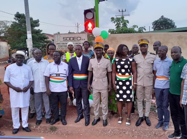 Iffou/Sécurité routière: Le maire Ya Raphaël  inaugure le premier feu tricolore de la commune de Ouellé