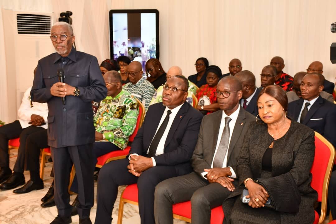 Obsèques/Présentation des condoléances, Jour 3 : La famille Thiam, les femmes et jeunes du PDCI, la CEI, l'UE, la France… pleurent Bédié