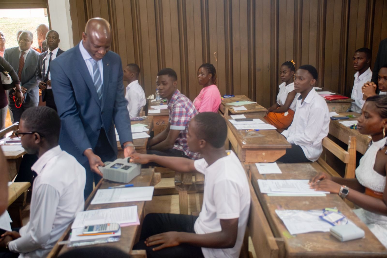 Côte d’Ivoire : 55.321 candidats au BTS composent depuis ce lundi 22 juillet 2024, Adama Diawara a lancé les épreuves depuis Yamoussoukro