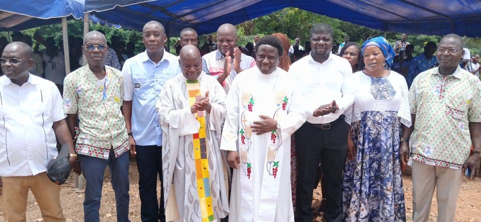 Construction de la chapelle de Koumélékro (Ouellé): Au cours d’une messe spéciale, la communauté catholique mobilise plus de 20 tonnes de ciment