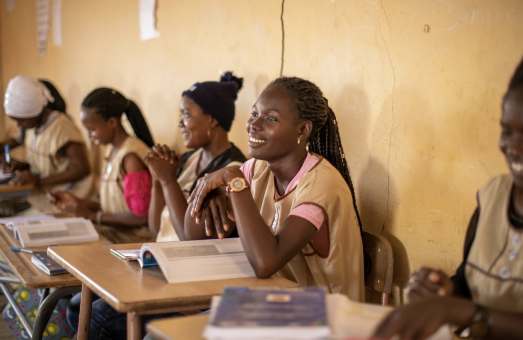La Fondation Mastercard accélère l’accès à l’éducation et la création d’emplois pour plus de 70 000 jeunes Africains