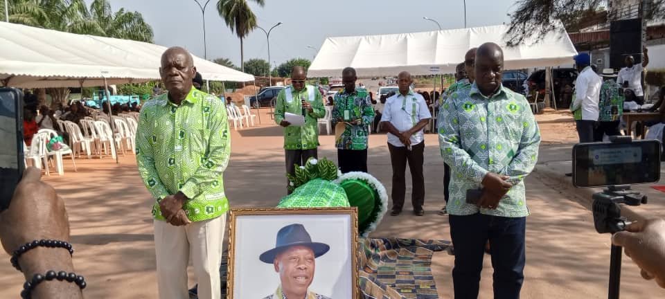 Côte d’Ivoire: Le plus jeune député sous Houphouët-Boigny fait Commandeur dans l’ordre du Bélier et inhumé à Yamoussoukro