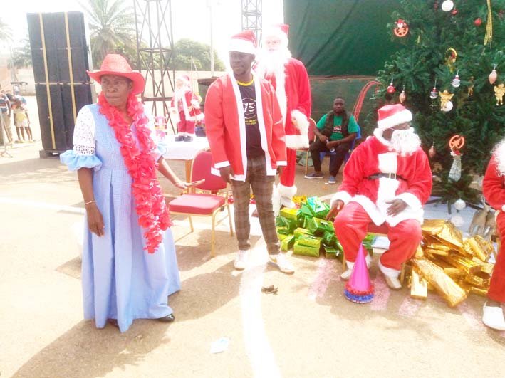 Daoukro / 1ère édition de l'Iffou Arbre de Noël : Henriette Lagou et ses partenaires comblent 600 enfants